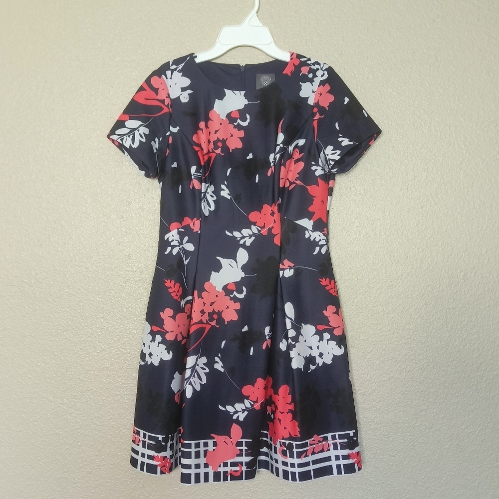 Vince Camuto Floral Fit and Flare Dress Navy‎ Pink White Size 6p Knee Length